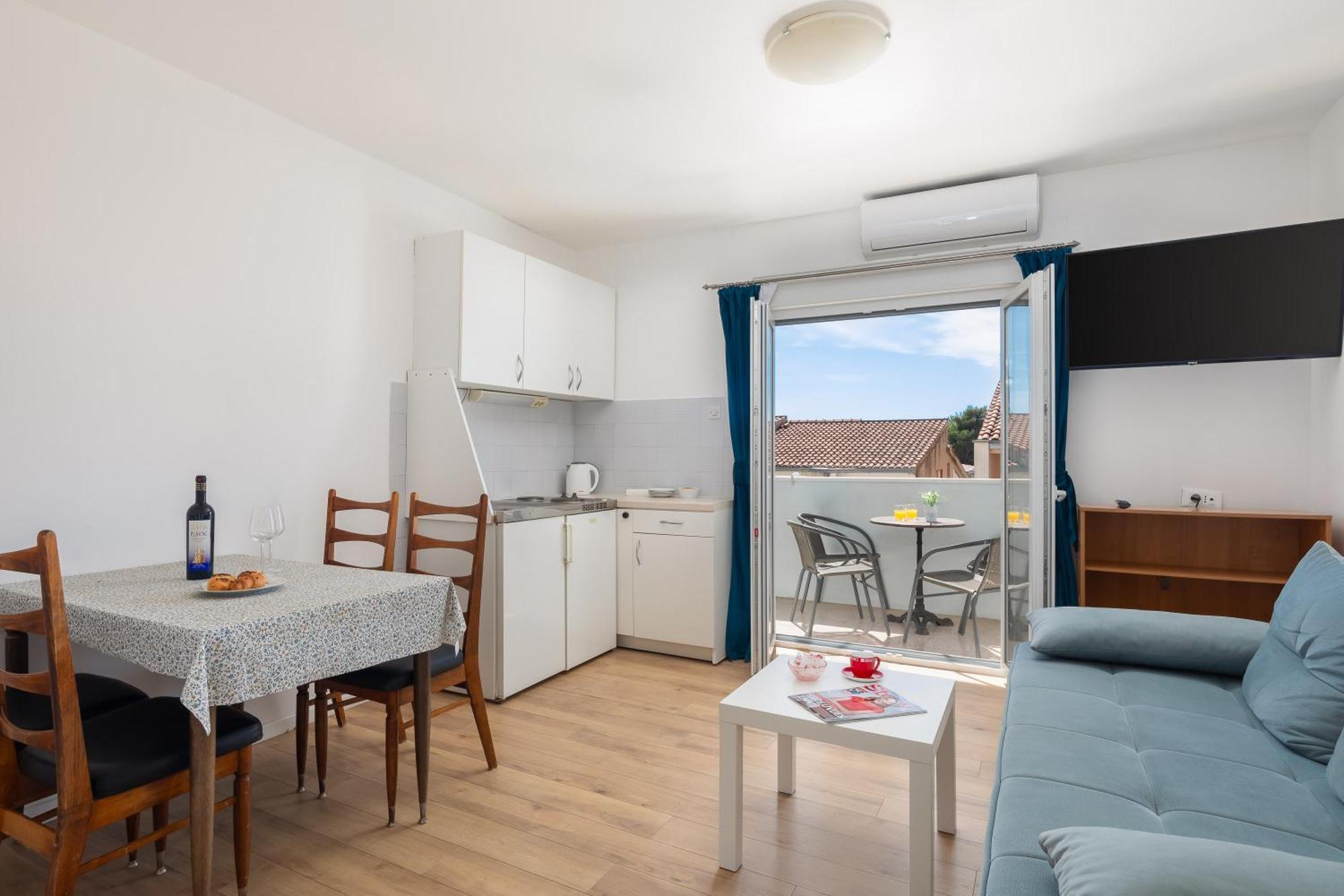 Magnolia Center Apartments Макарська Номер фото